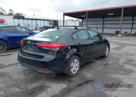 2018 Kia Forte Lx из США, поврежденный, VIN 3KPFK4A72JE232132